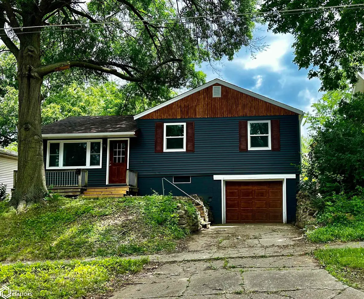 606 N 3rd Street, Oskaloosa, IA 52577 - Image #1