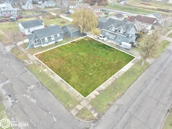 1102 E Main Street, Marshalltown, IA 50158