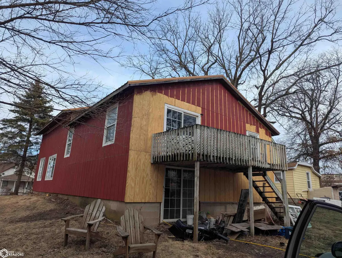 706 W Briggs Avenue, Fairfield, IA 52556 - Image #1