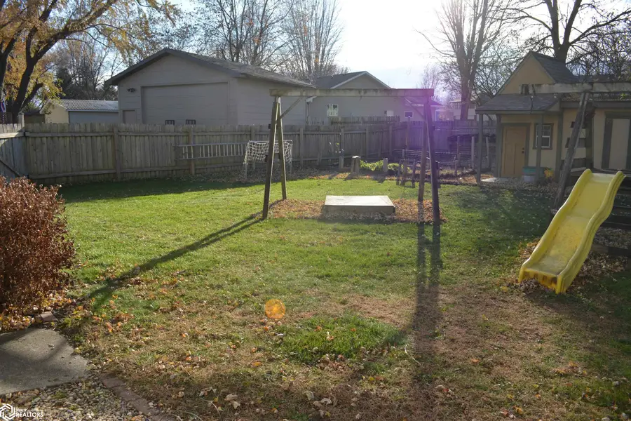 107 34th Street W, Clear Lake, IA 50428 - Image #3