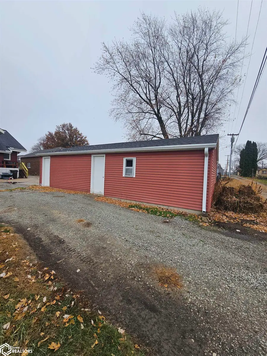 407 W Ohio Street, Lenox, IA 50851 - Image #3