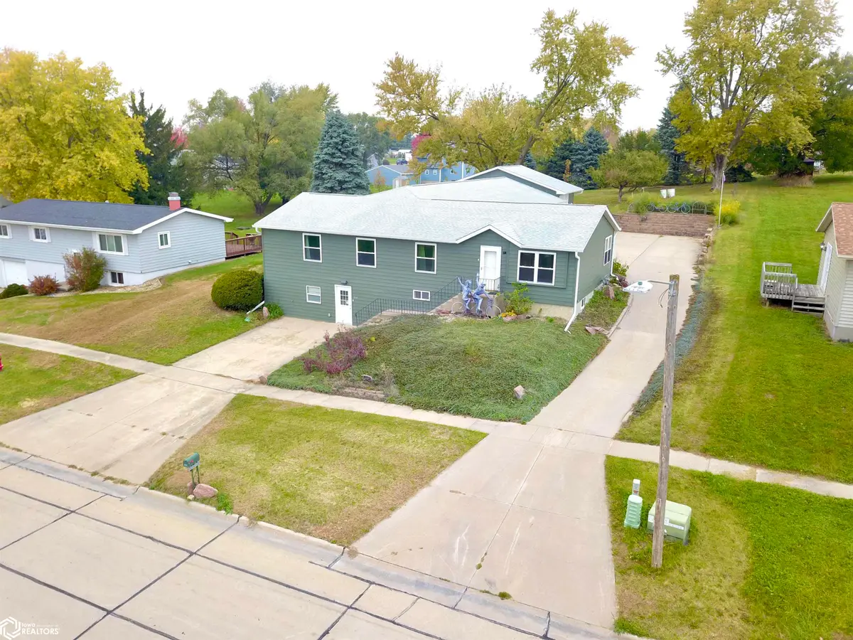 515 Marvin Avenue, Grinnell, IA 50112 - Image #1