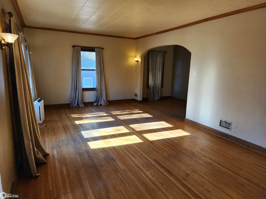 908 E 9th Street, Atlantic, IA 50022 - #3