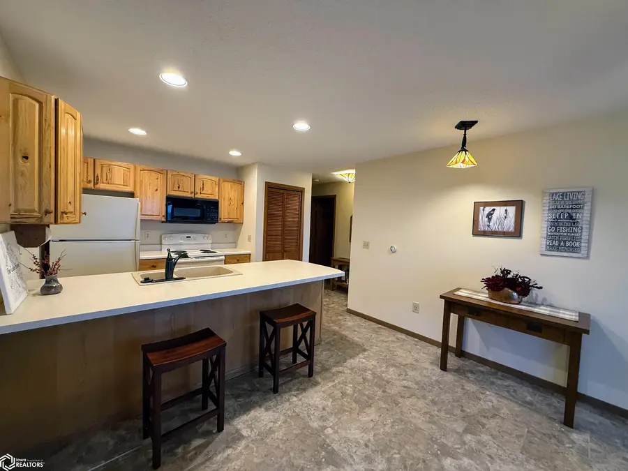 414 E Lake Street #8, Ventura, IA 50482 - Image #2
