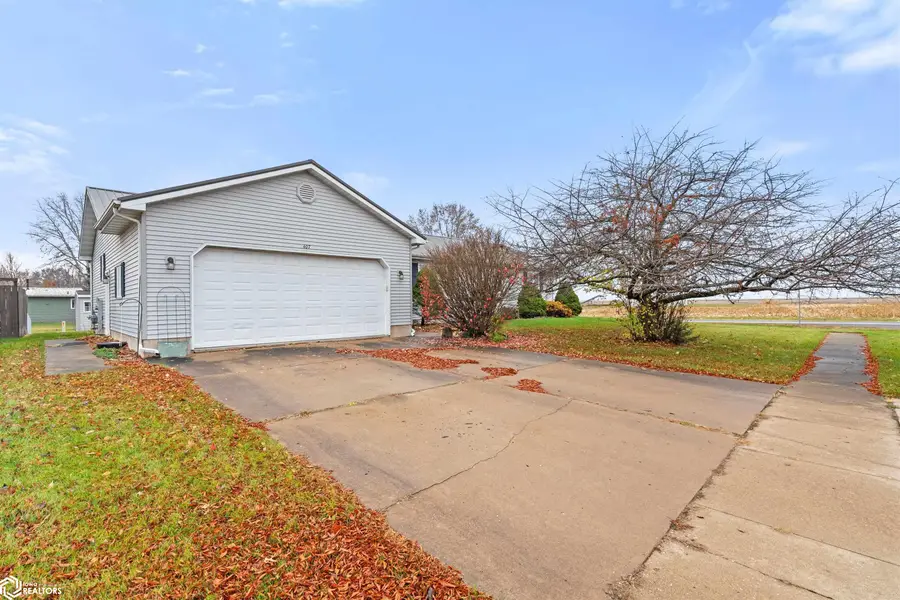 407 W Oak Street, Danville, IA 52623 - Image #2