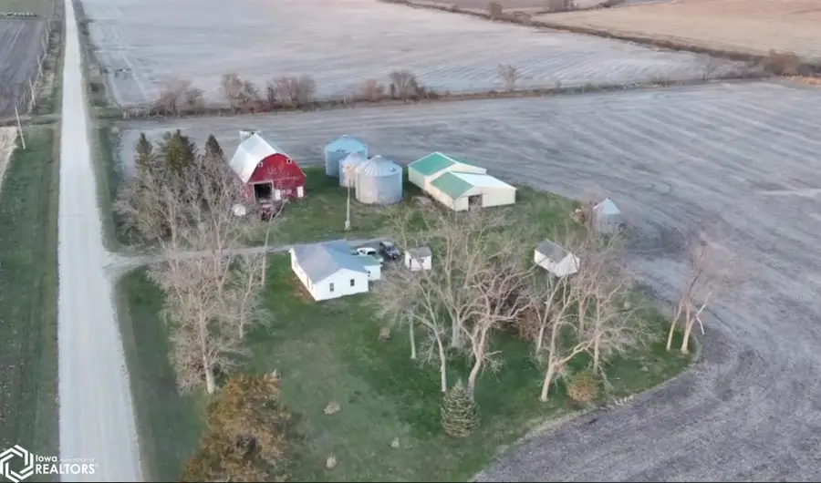 2704 Mockingbird Avenue, Exira, IA 50076 - Image #2