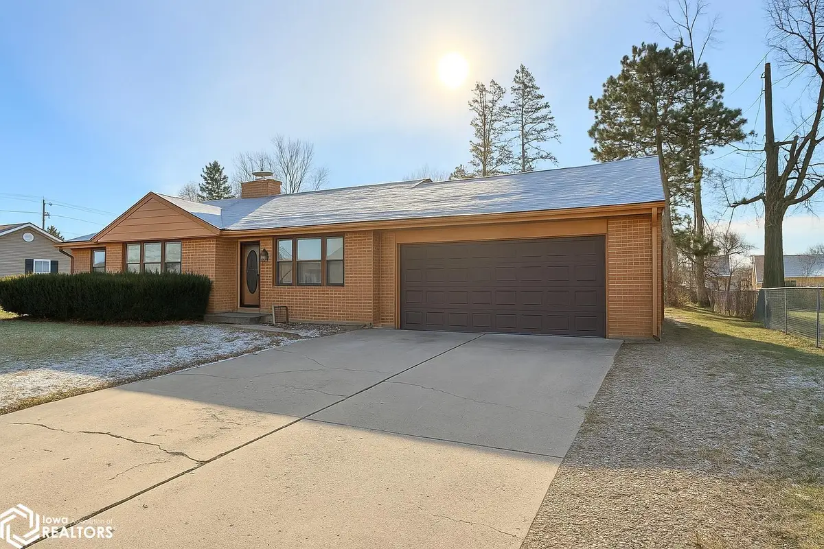 943 6th Street Se, Mason City, IA 50401 - #1