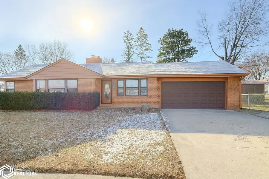 943 6th Street Se, Mason City, IA 50401 - #2