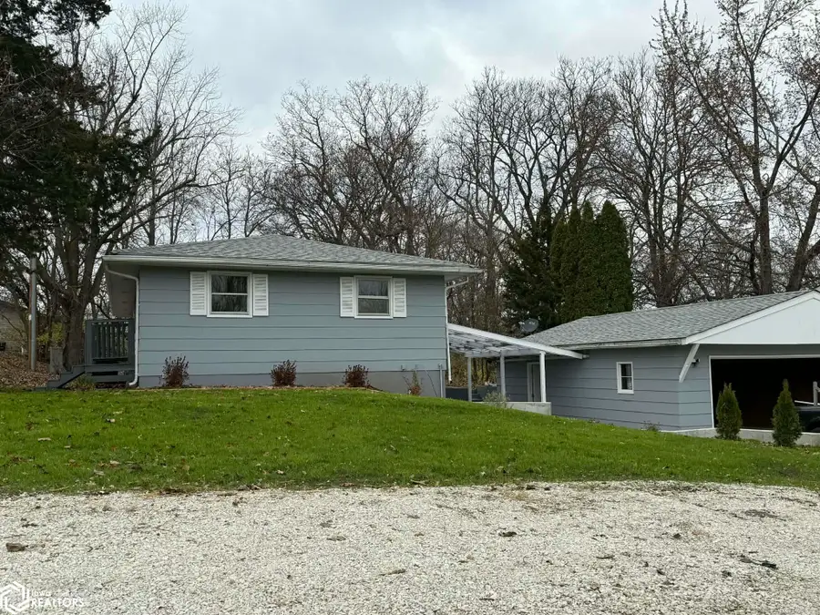 1907 Racine Avenue, Burlington, IA 52601 - Image #2