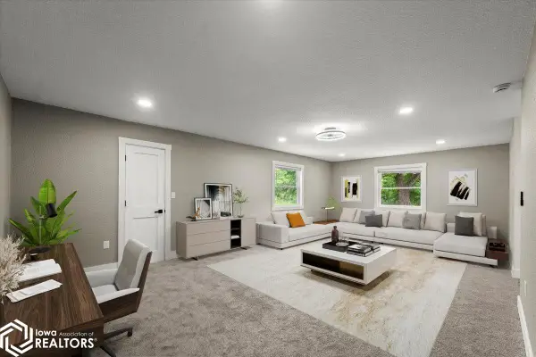 11698 S33 Highway, Iowa Falls, IA 50126