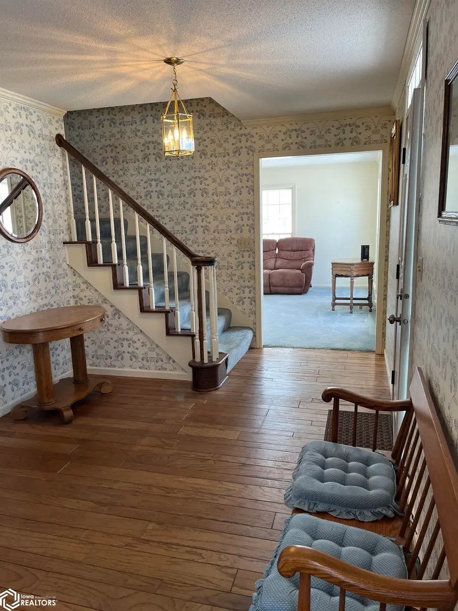 1406 S 12 Street, Marshalltown, IA 50158 - #2