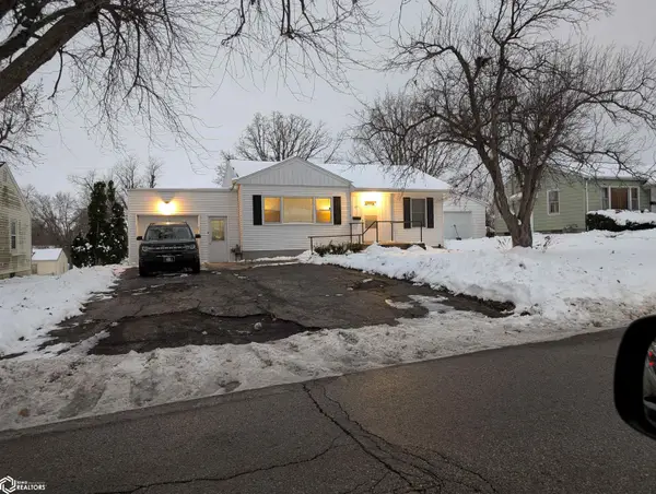 1011 S 7th Avenue, Marshalltown, IA 50158