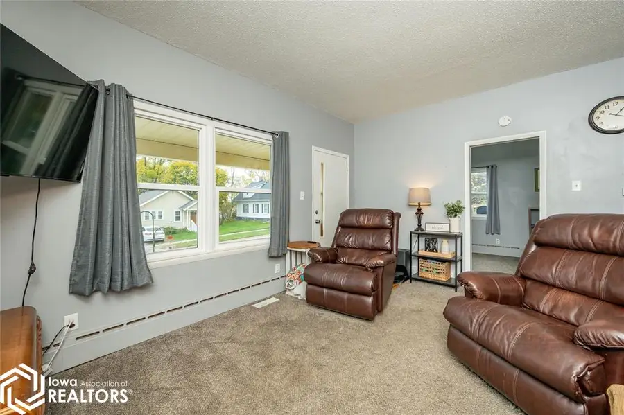 330 N 1st Street, Carlisle, IA 50047 - Image #3