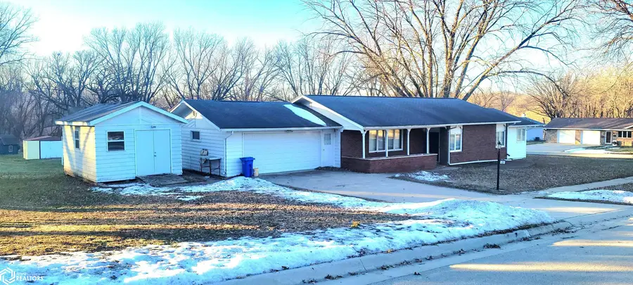 121 N Lowe Street, Algona, IA 50511 - Image #2