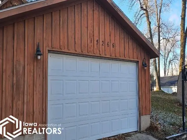 15266 Bayside Avenue, Clear Lake, IA 50428