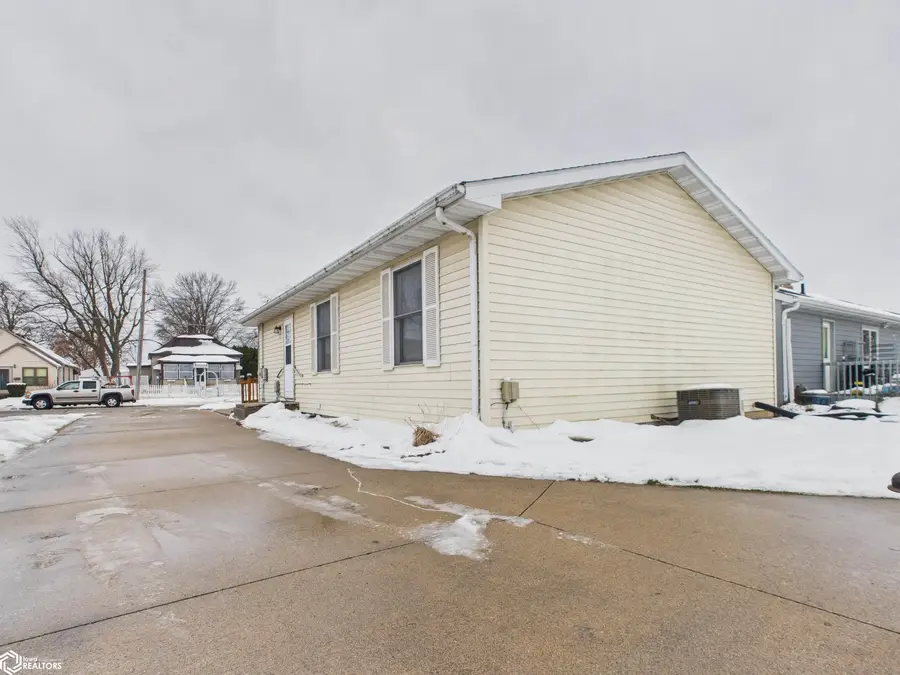 1109 9th Avenue E, Oskaloosa, IA 52577 - Image #3