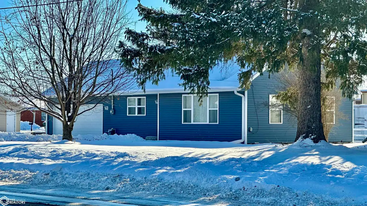 504 E Market Street, New Sharon, IA 50207 - Image #1