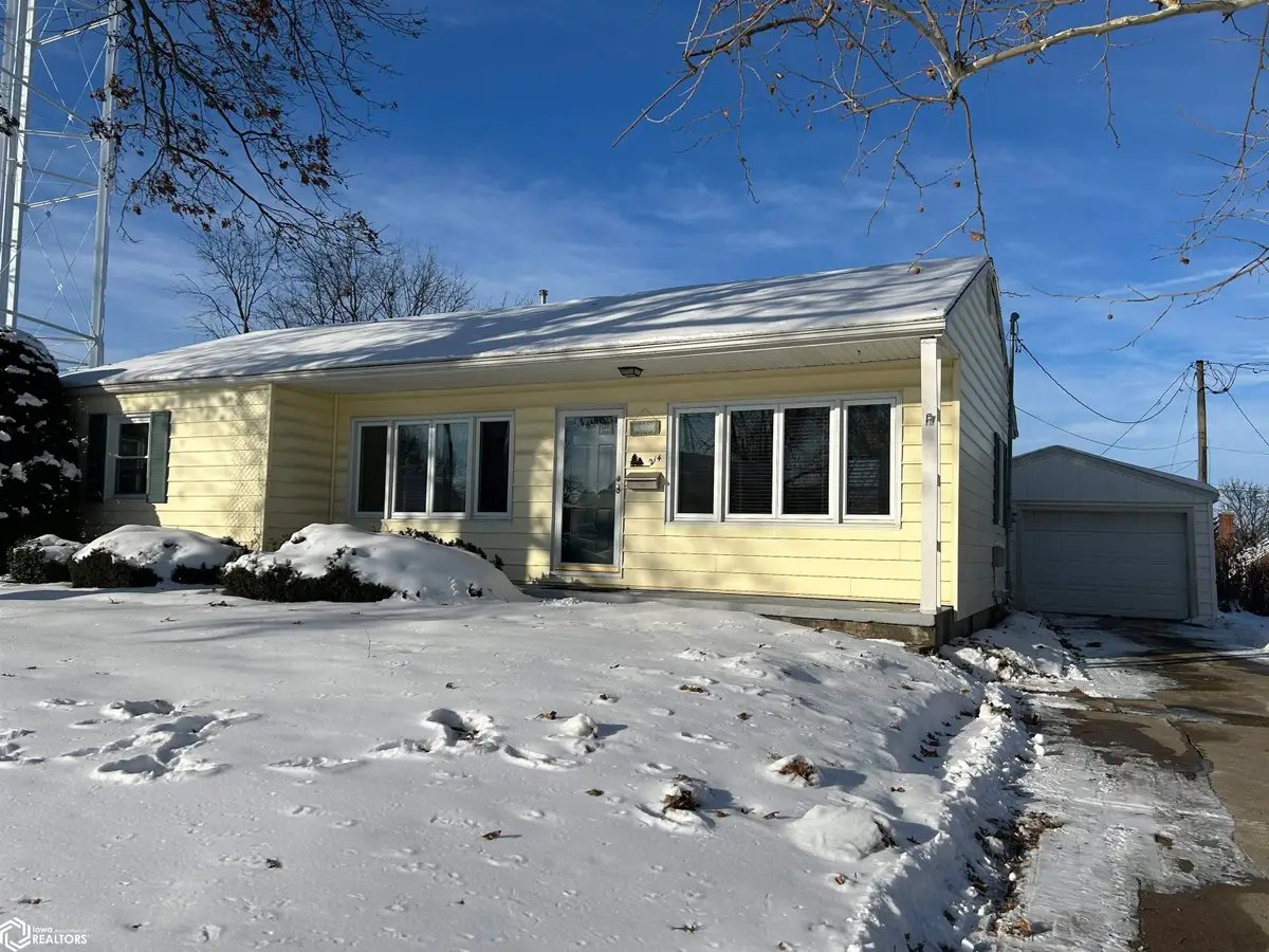 214 E High Street, Marshalltown, IA 50158 - Image #1