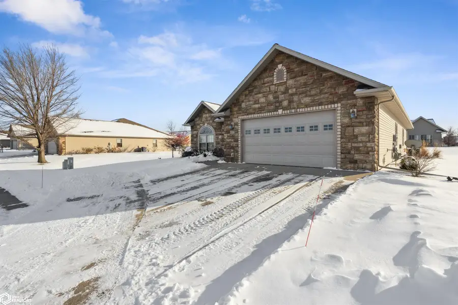 1507 E Ashford Circle, Mount Pleasant, IA 52641 - Image #2