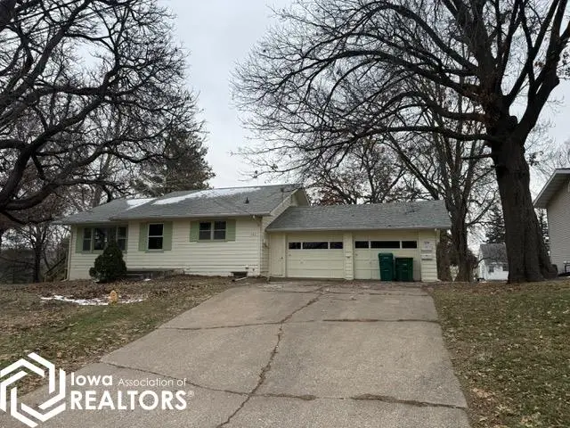 705 N Court Street, Fairfield, IA 52556 - Image #1