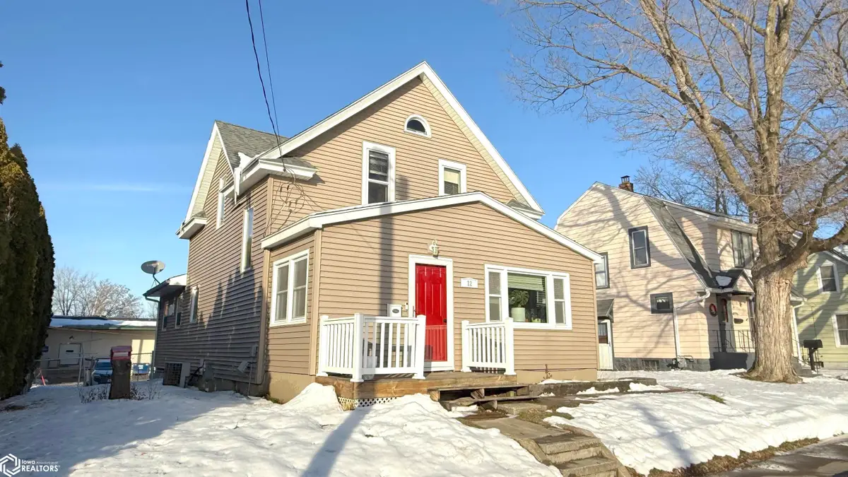 12 12th Street Se, Mason City, IA 50401 - Image #1