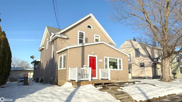 12 12th Street Se, Mason City, IA 50401