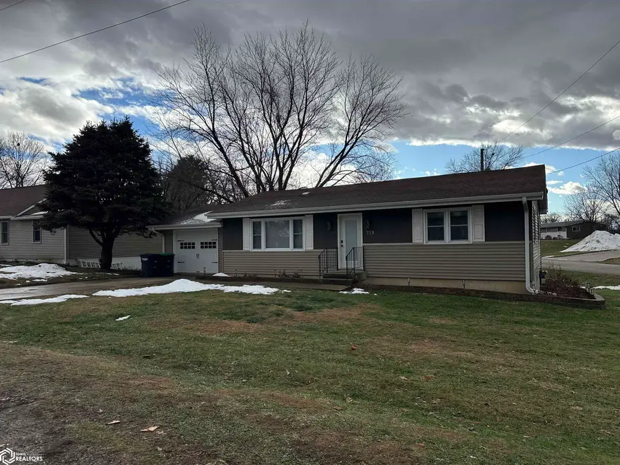 719 Dodge Street, Keosauqua, IA 52565 - Image #2
