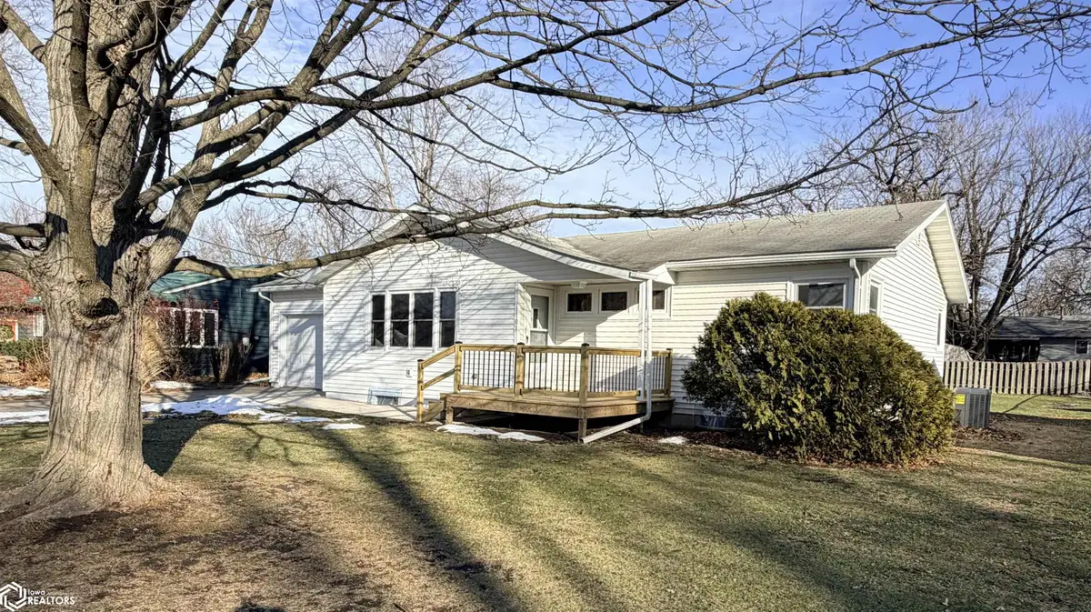 1101 S 8th Street, Fairfield, IA 52556 - Image #1