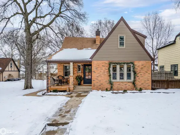 215 S Vermont Avenue, Mason City, IA 50401