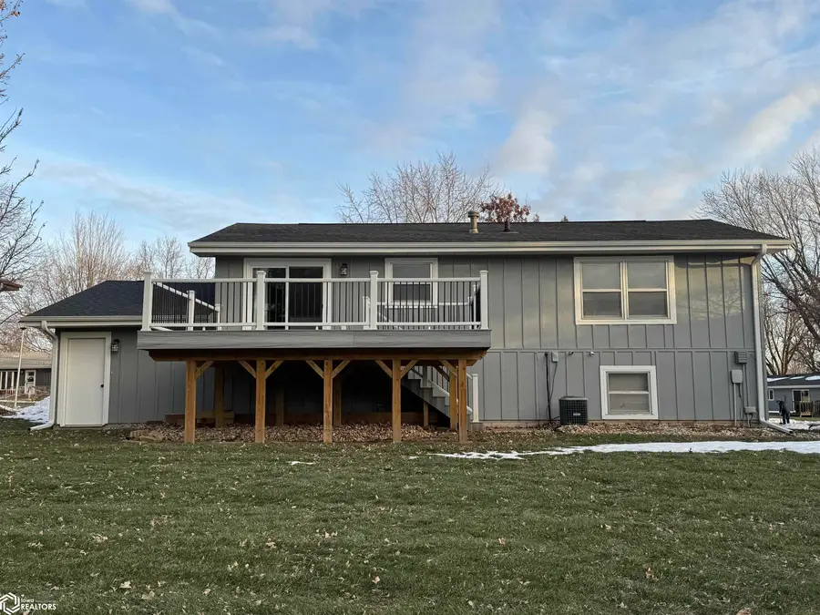 121 Kevin Avenue, Carroll, IA 51401 - Image #2