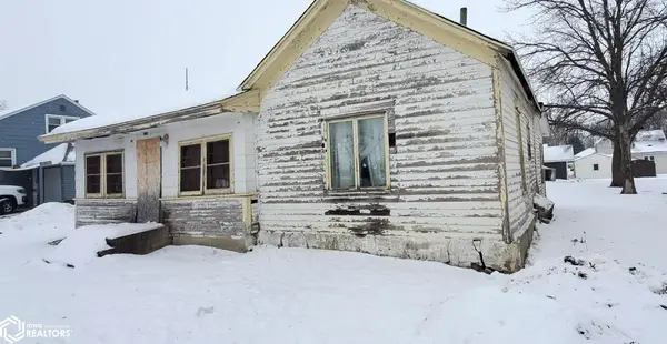 416 1st Street Sw, Hampton, IA 50441