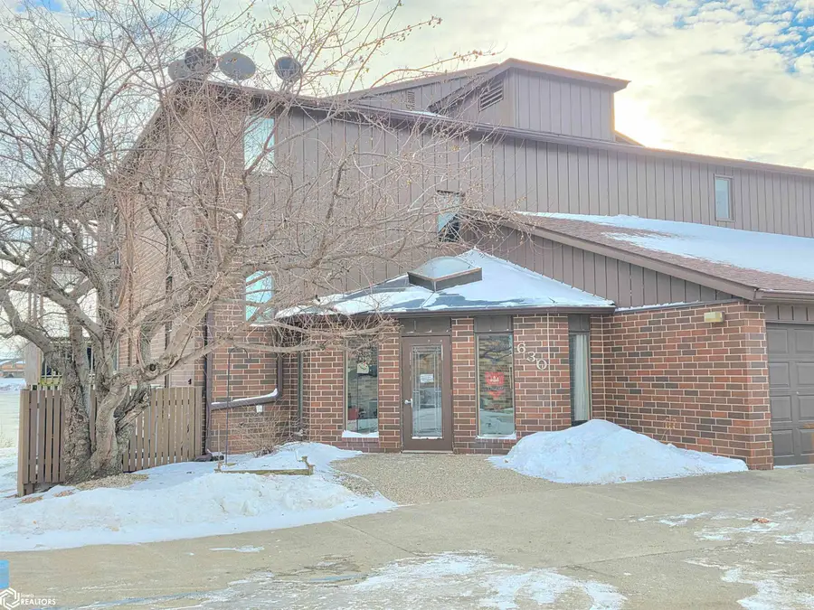 630 Briarstone Drive #1, Mason City, IA 50401 - Image #2