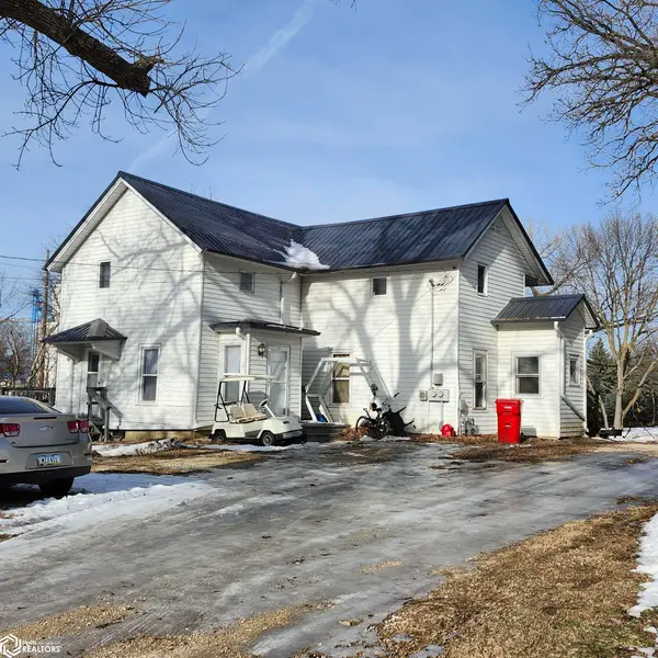 203 1st Ave S, Dakota City, IA 50529