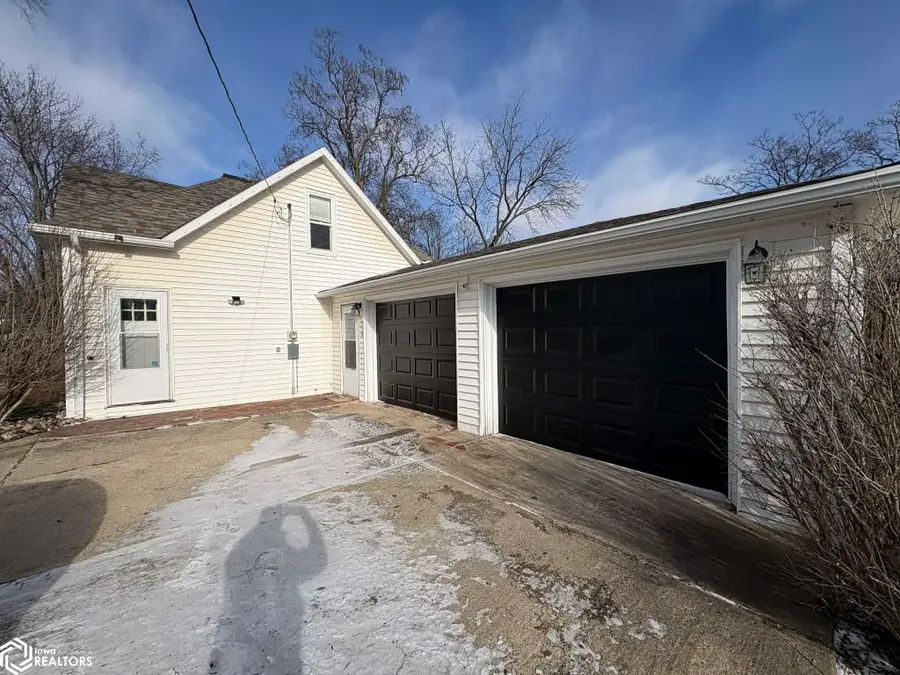 310 N 1st Street, Mystic, IA 52574 - Image #2