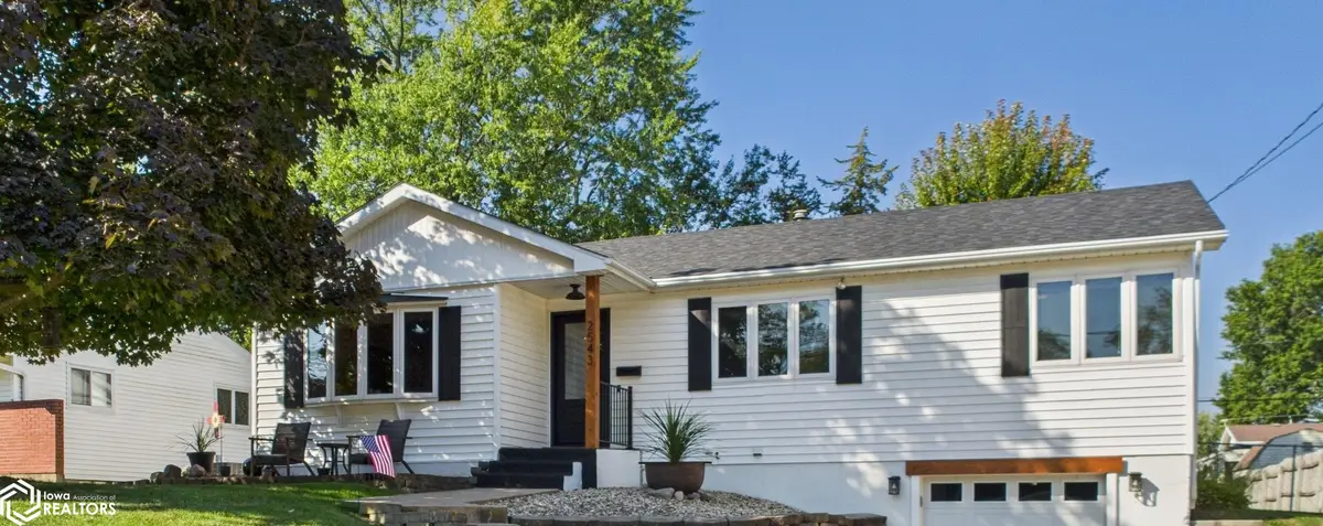 2543 Meadowdale Street, Ottumwa, IA 52501 - Image #1