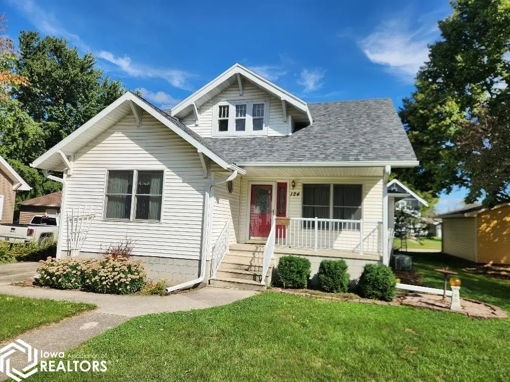 124 W 4th Street, Kanawha, IA 50447 - #1