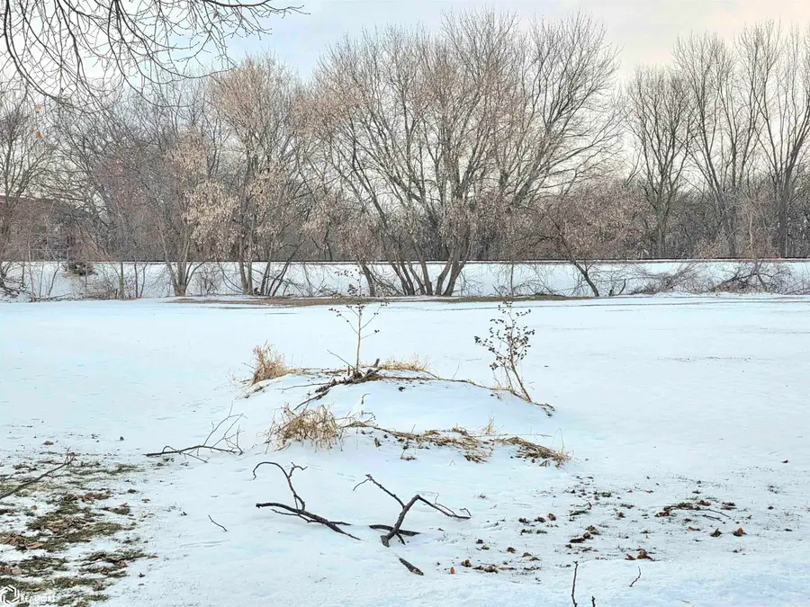 110 N Kentucky Avenue, Mason City, IA 50401 - Image #2