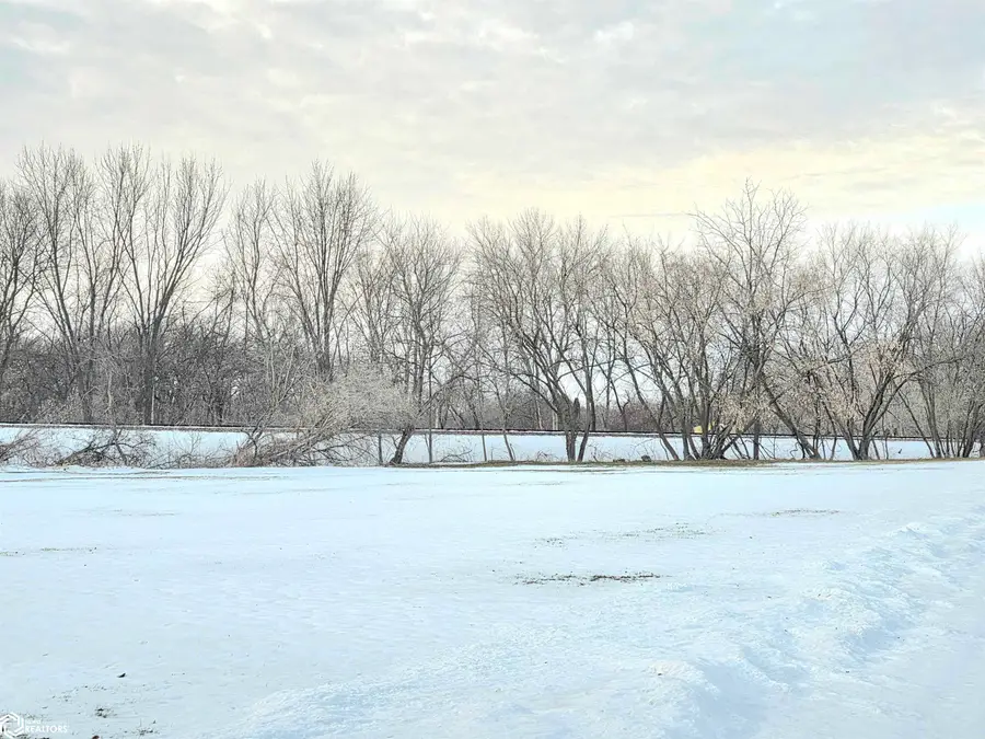 110 N Kentucky Avenue, Mason City, IA 50401 - Image #3