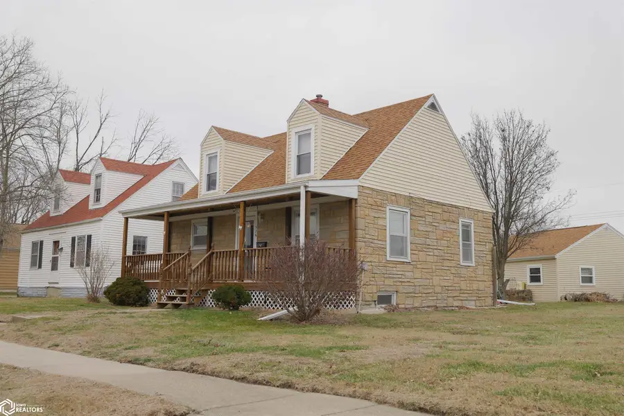 526 Leffler Street, West Burlington, IA 52655 - Image #2