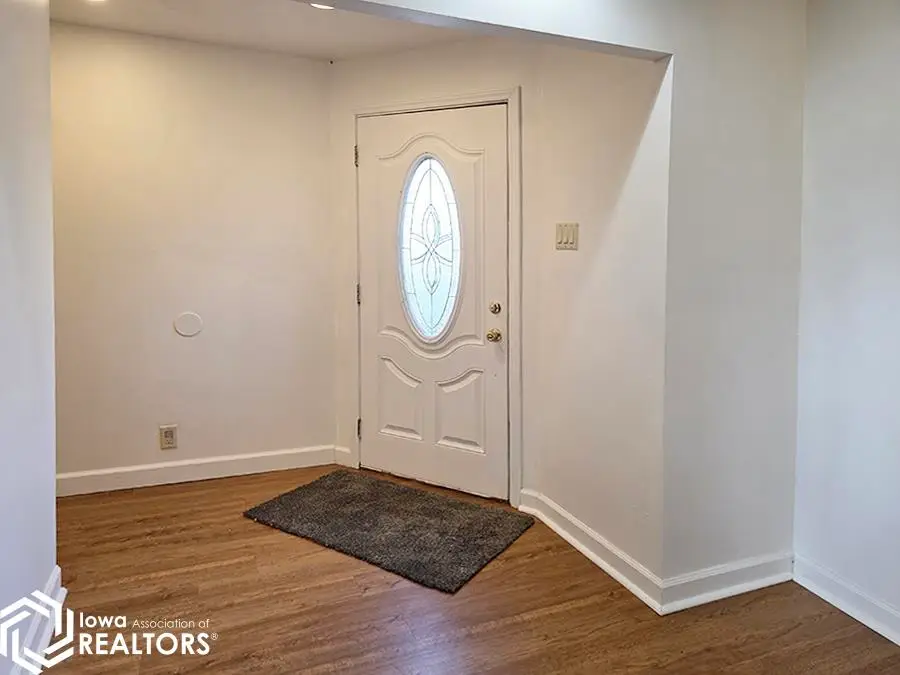 1410 Swanson Avenue, Ottumwa, IA 52501 - Image #2