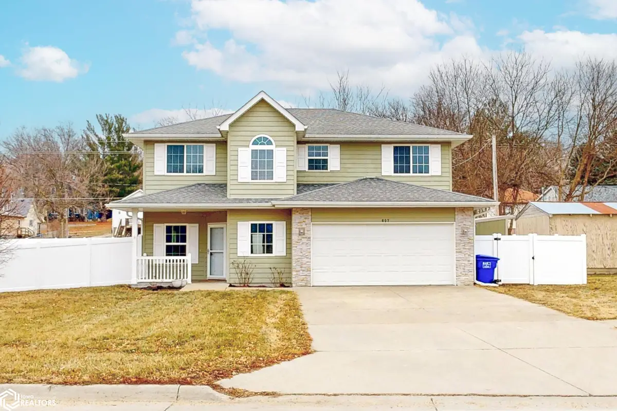 607 N Elm Street, Avoca, IA 51521 - #1