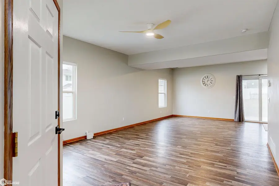 607 N Elm Street, Avoca, IA 51521 - #3