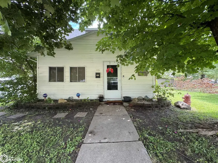 715 N 11th Street, Centerville, IA 52544 - Image #2