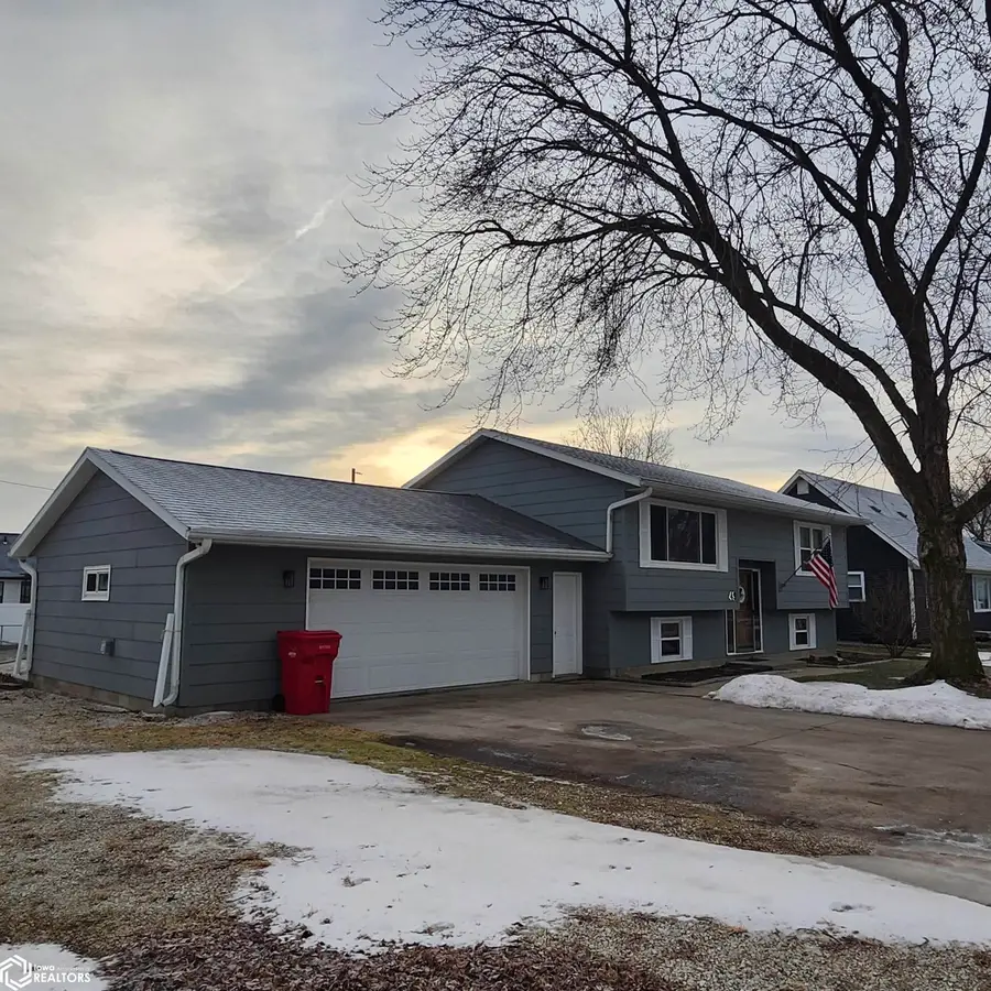 49 5th St Se, Badger, IA 50516 - Image #3