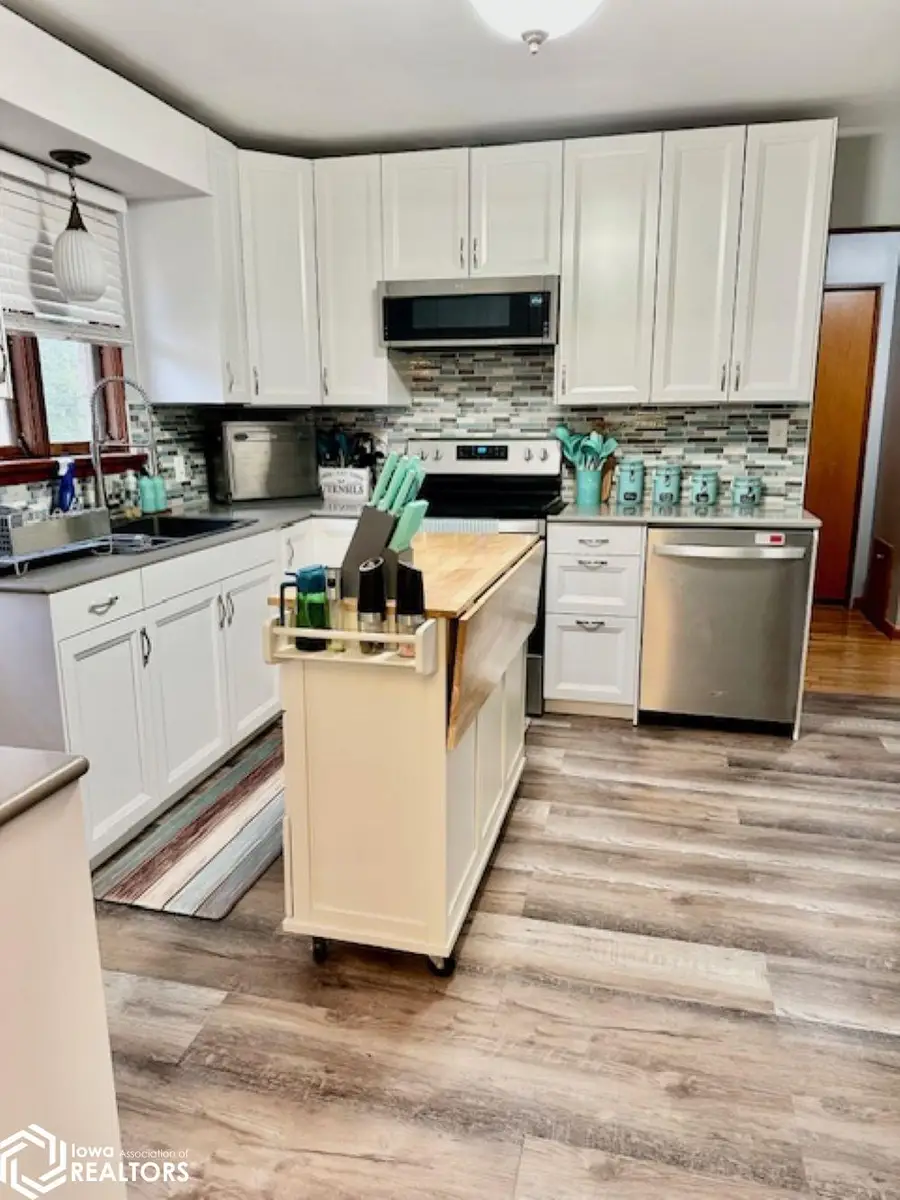 1 Cascade Terrace, Burlington, IA 52601 - Image #3