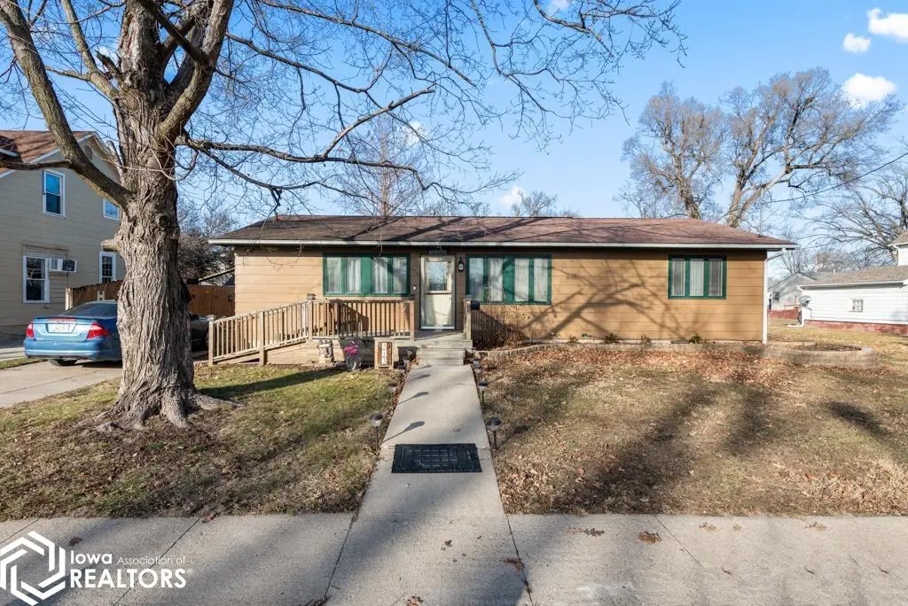 313 W Williams Street, Ottumwa, IA 52501 - Image #1