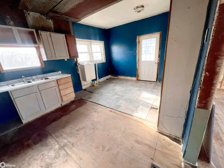 303 W 3rd Street, Lineville, IA 50147 - Image #3