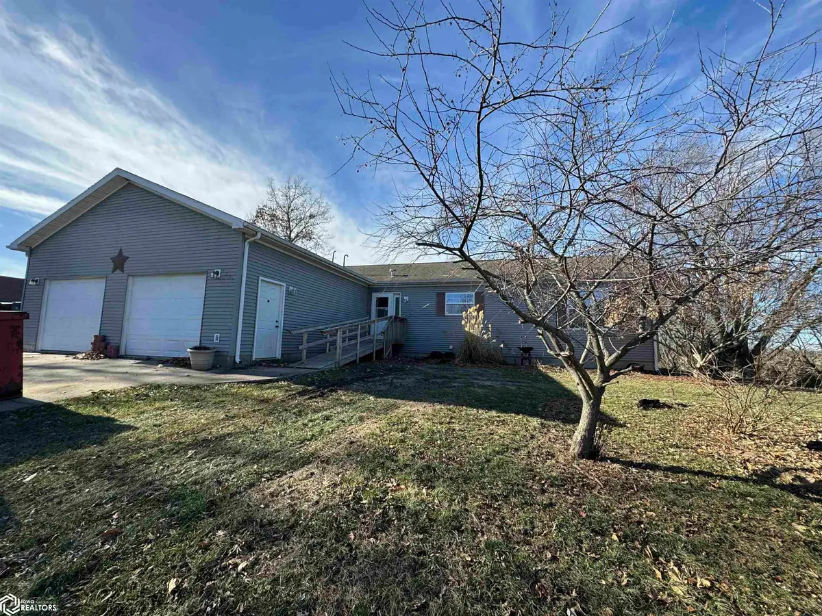 1100 N Park Avenue, Centerville, IA 52544 - Image #1