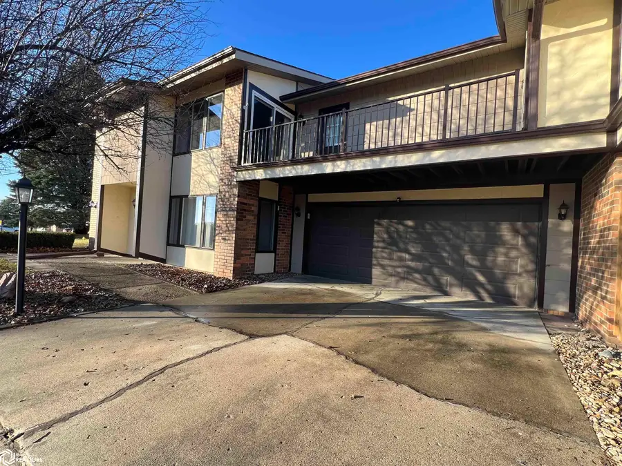 1140 Cherry Hills Drive #A, Newton, IA 50208 - Image #2