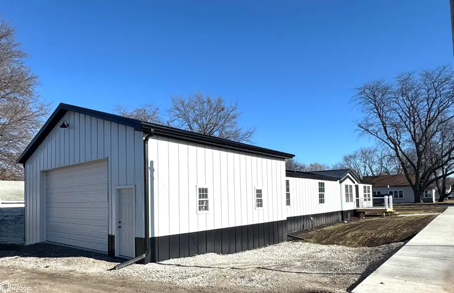 601 W Irving St Street, Creston, IA 50801 - Image #2